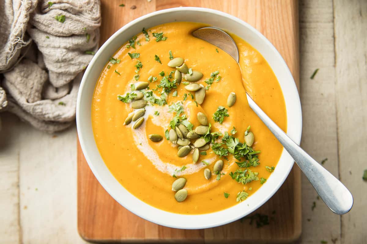 Ultra-Creamy Butternut Squash Soup: No Heavy Cream Needed
